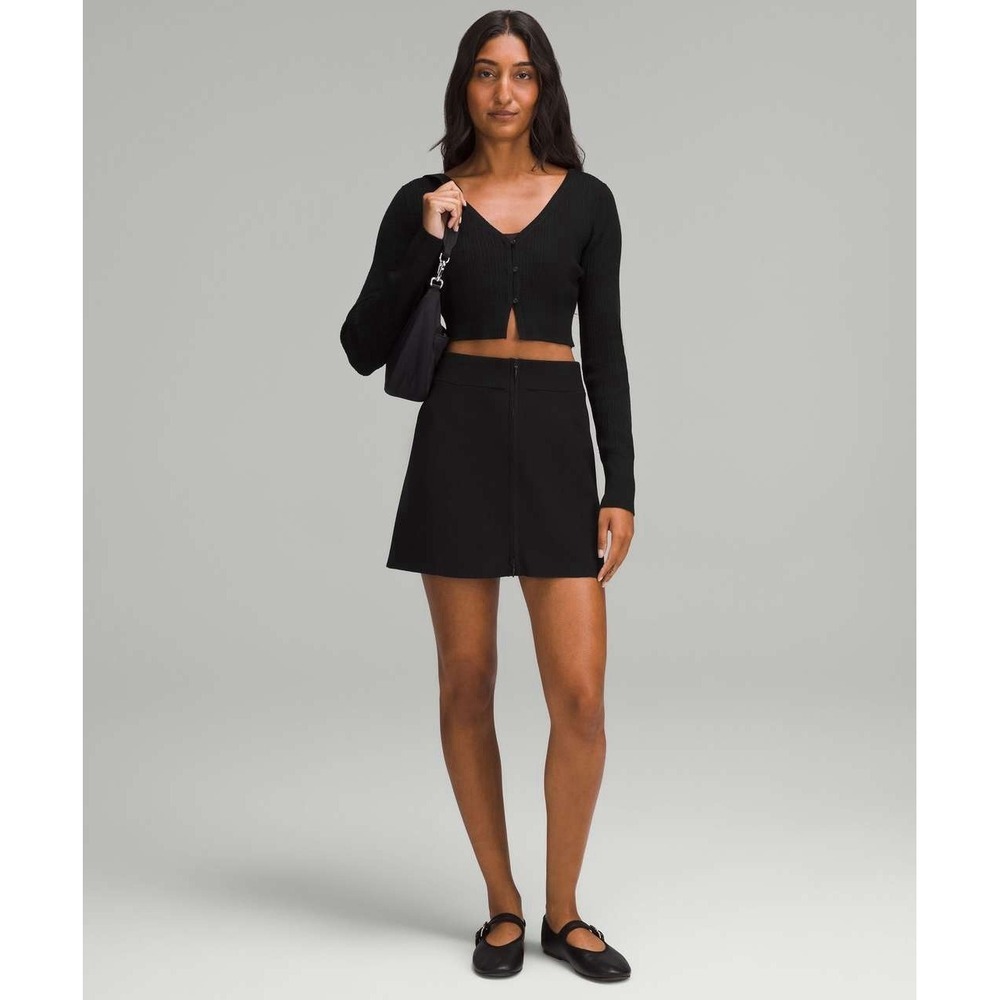 Lululemon Ribbed-Knit Mini Skirt Black. Sz S. NWOT. *Minor Pull. Read Notes